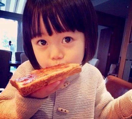 娱乐吃瓜酱宠爱女儿,宠爱女儿,甜蜜晒娃日常